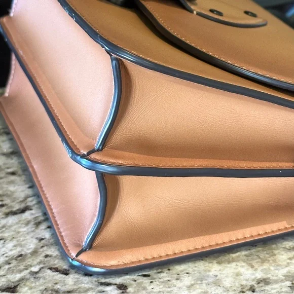 Coach Beat Shoulder Bag Natural - Picture 10 of 13